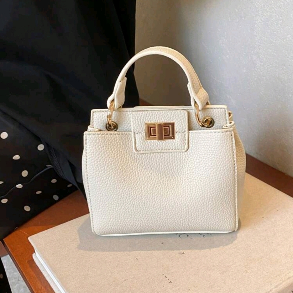 4-Season Fashionable Women's Handbag, Elegant Crossbody Shoulder Bag, Versatile